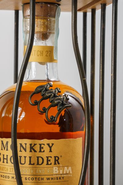 MONKEY SHOULDER PACK