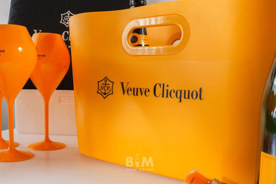VEUVE CLICQUOT BAG PACK